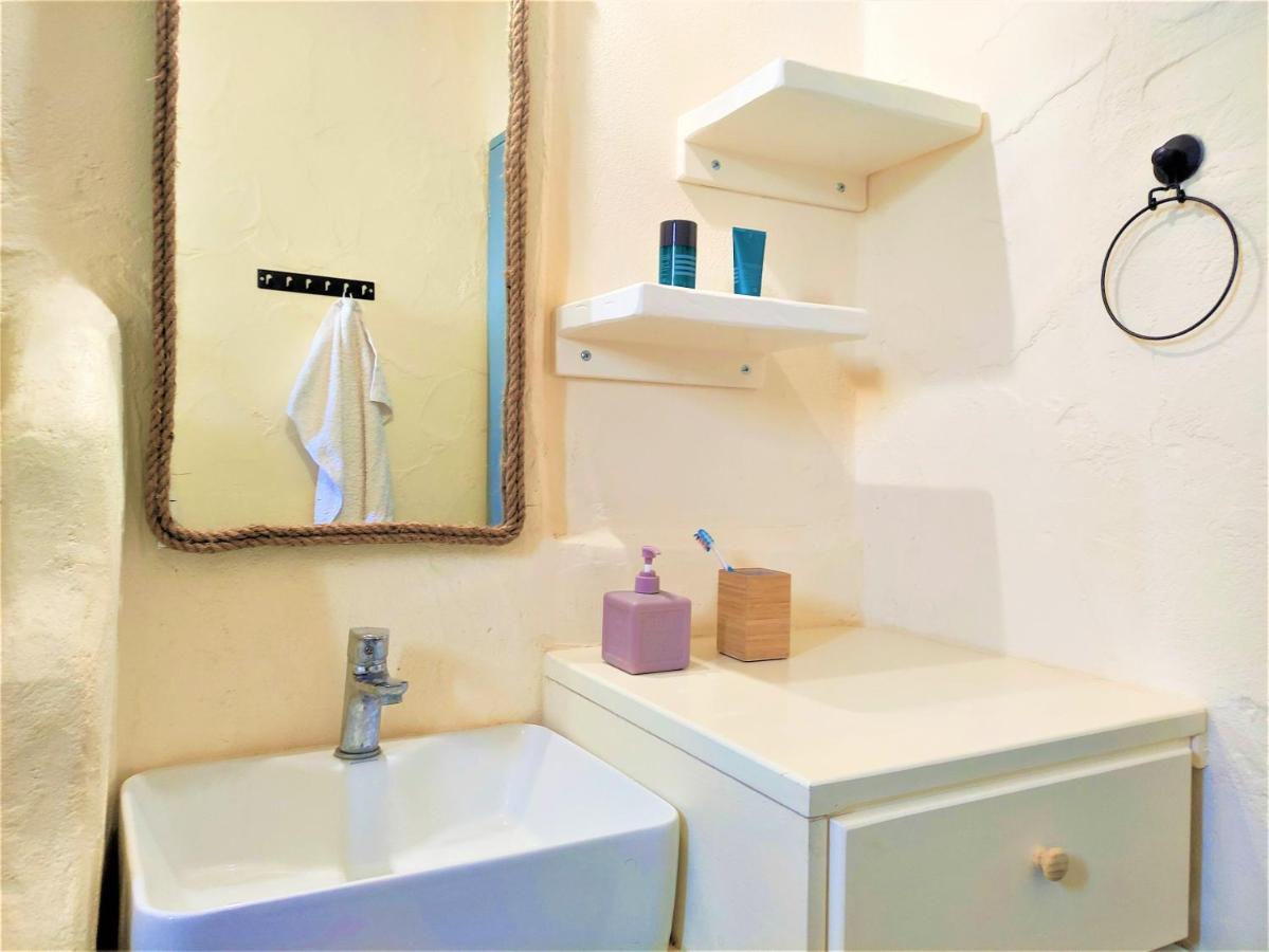 Mosaic Suites 德里奥斯 外观 照片