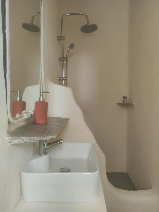 Mosaic Suites 德里奥斯 外观 照片